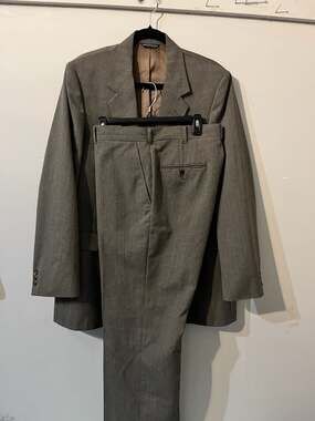 Hardwick Clothes Two-Piece Men's Suit 007-0013